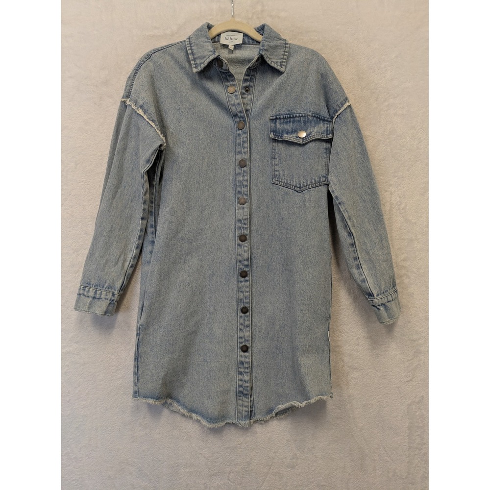 Bohme Women's Size XS Denim Jean Button Down Shirt Raw Hem Distressed Light Wash